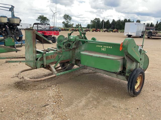 Image of John Deere 14T equipment image 4