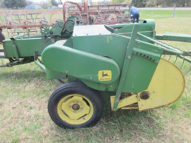 Image of John Deere 14T equipment image 2