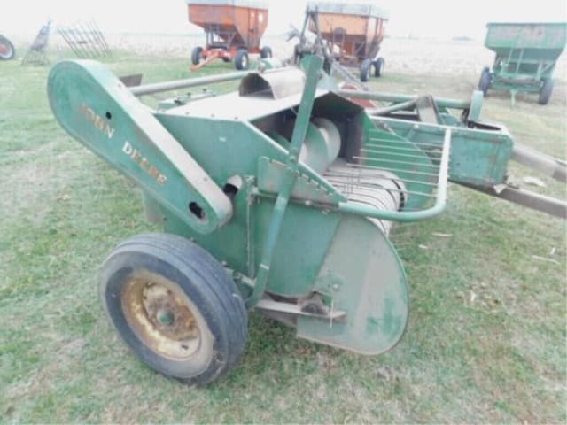 Image of John Deere 14T equipment image 3