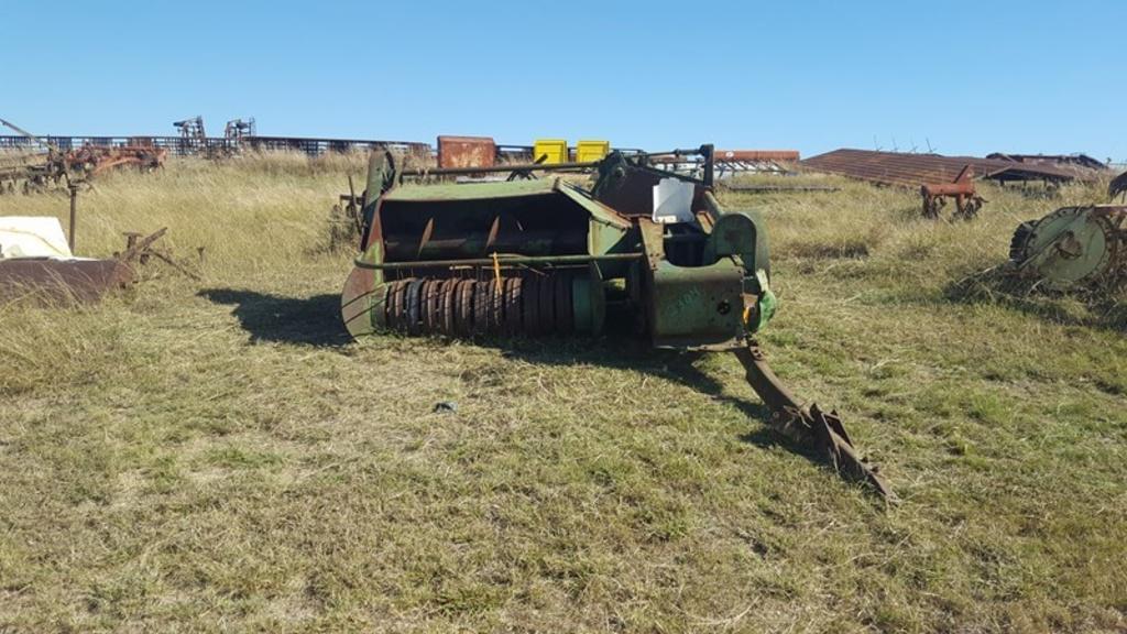 Image of John Deere 14T Image 1