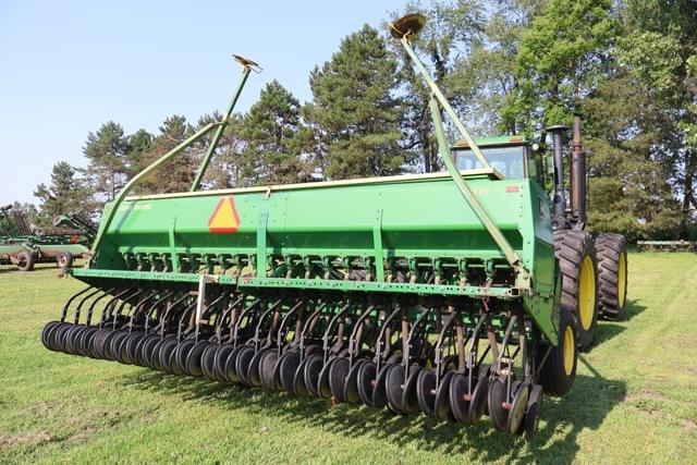 Image of John Deere 515 equipment image 1