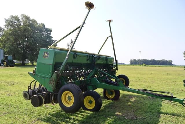 Image of John Deere 515 equipment image 2
