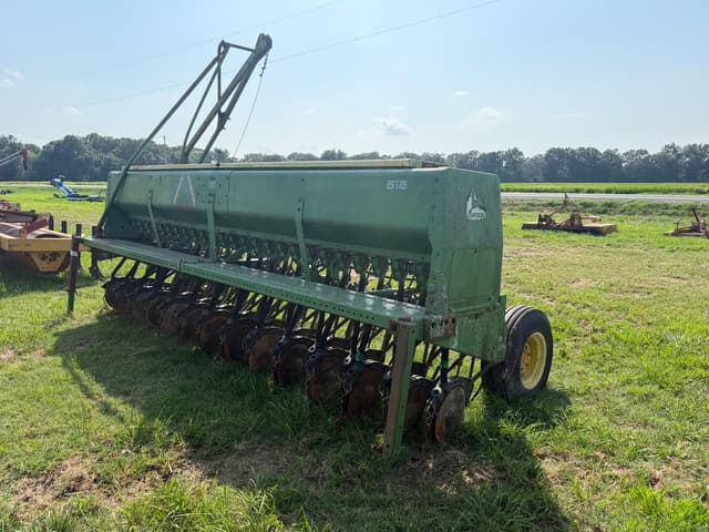 Image of John Deere 515 equipment image 2