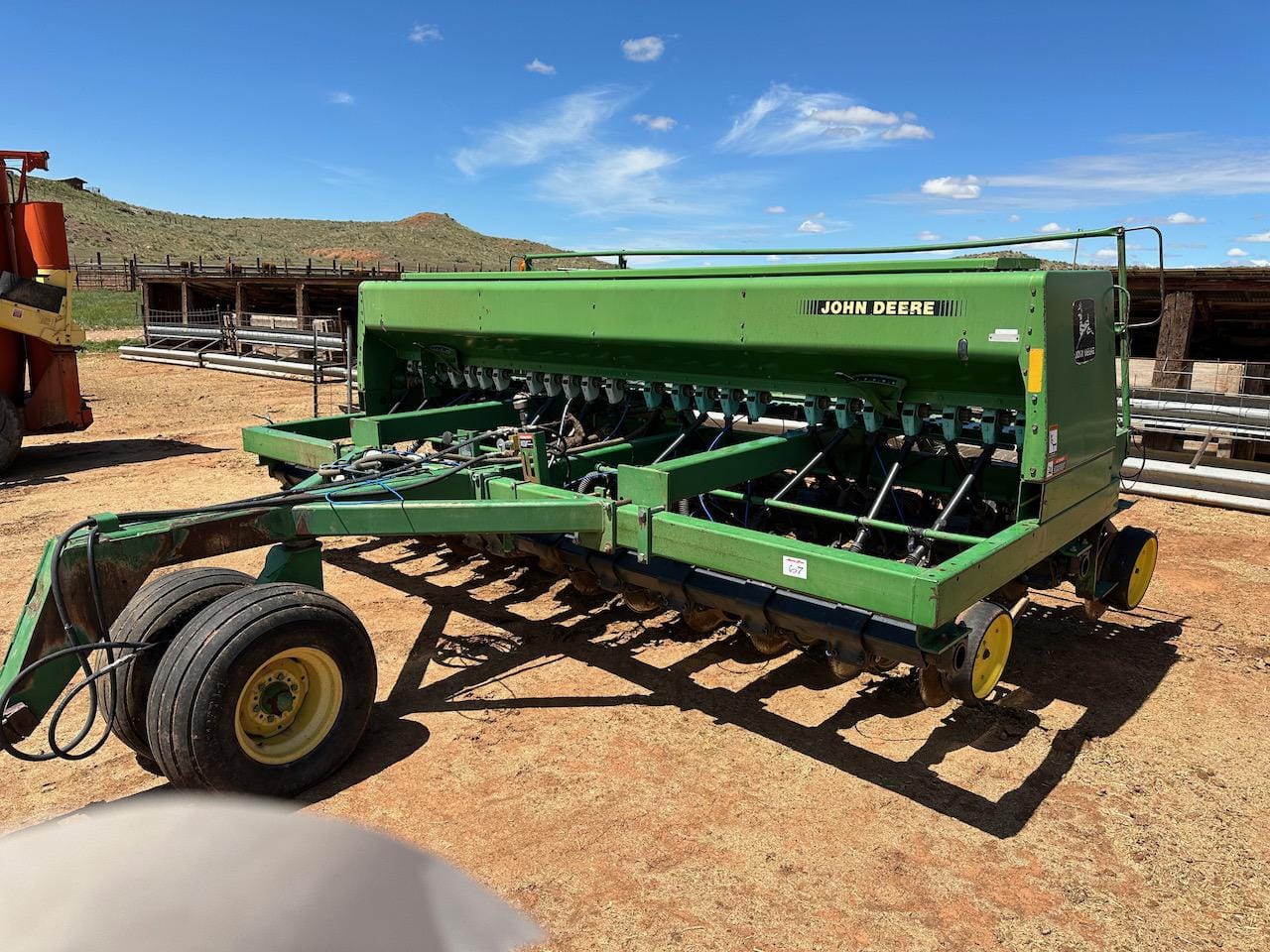 Main image John Deere 750