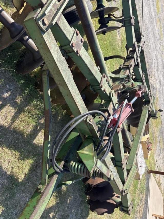 Image of John Deere EH1H1 equipment image 4