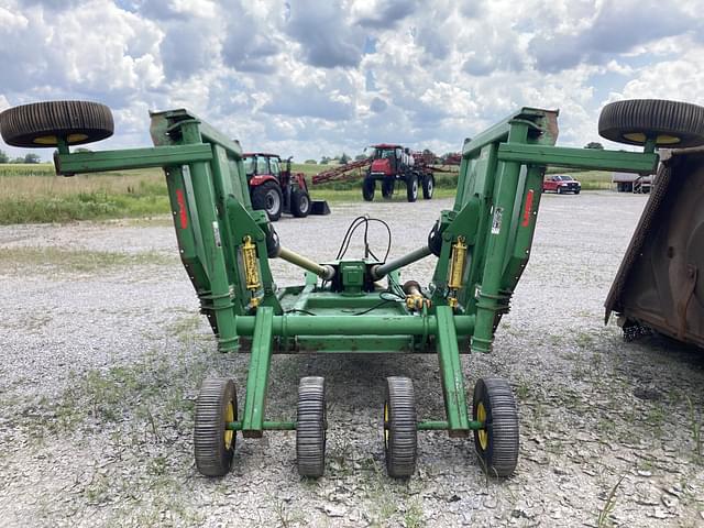 Image of John Deere 1517 equipment image 3