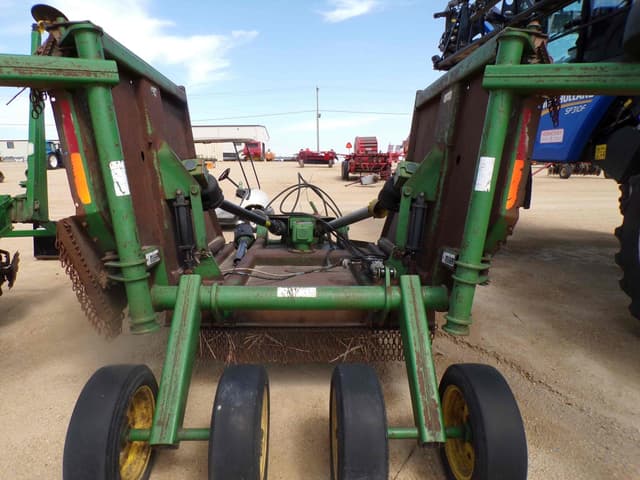 Image of John Deere 1517 equipment image 4