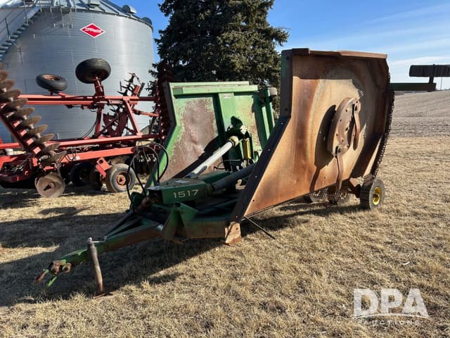 Image of John Deere 1517 equipment image 2