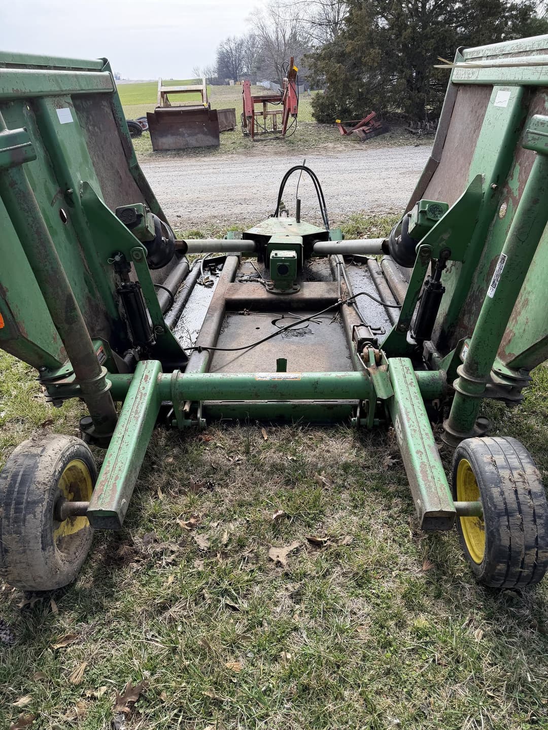 Image of John Deere 1517 Image 1