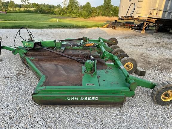 Image of John Deere 1517 equipment image 2