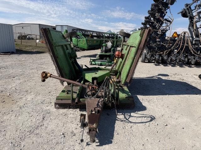 Image of John Deere 1518 equipment image 1