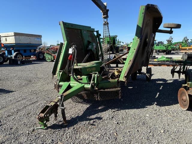 Image of John Deere 1518 equipment image 1