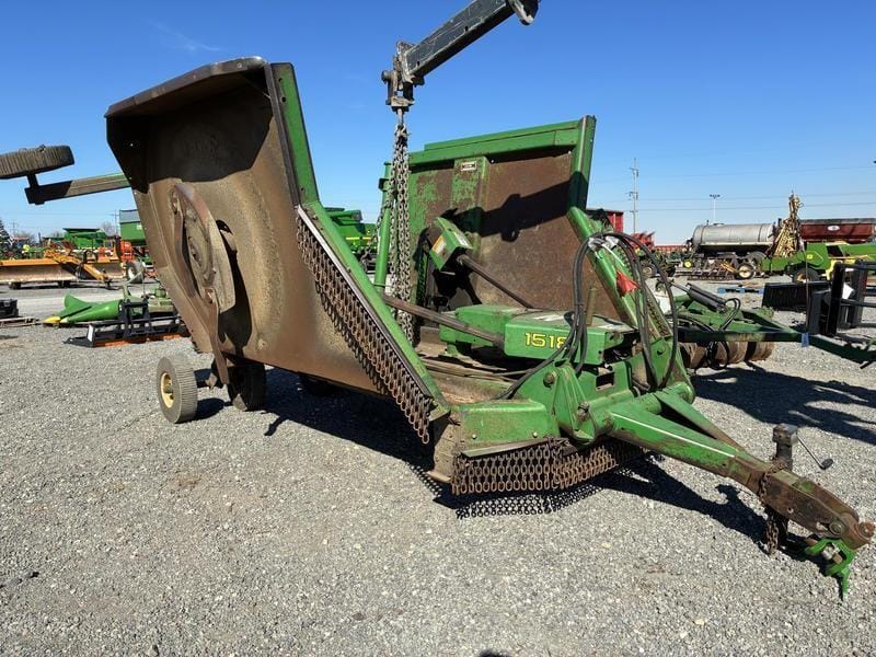 John Deere 1518 Equipment Image0