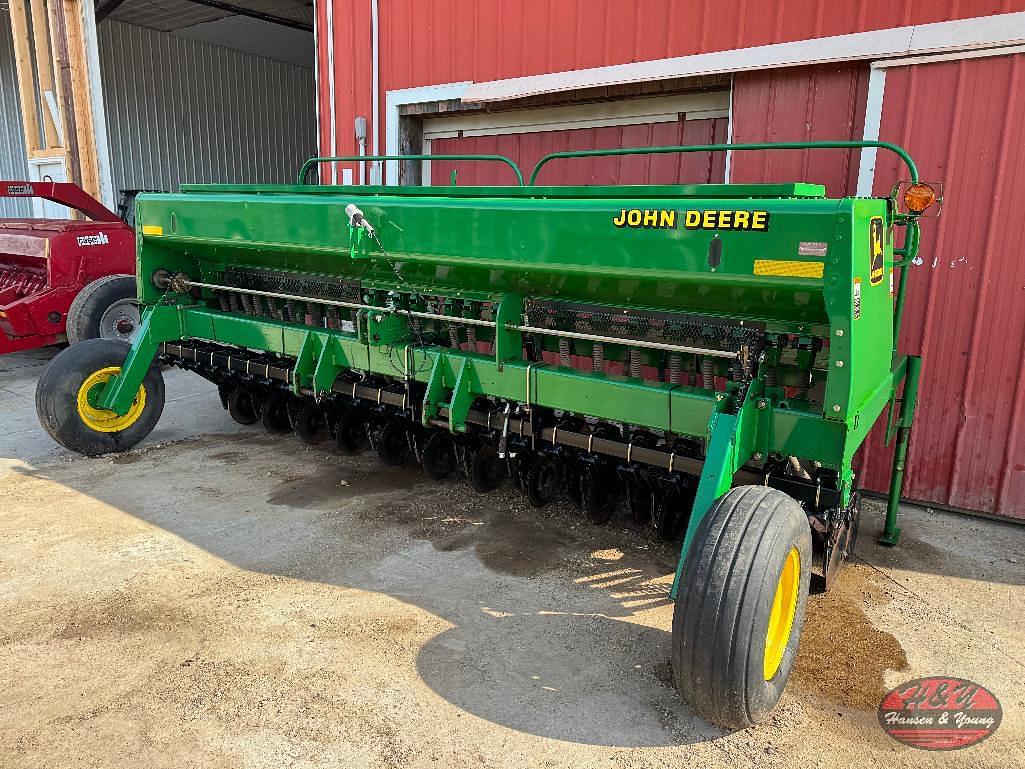 Image of John Deere 1520 Primary image