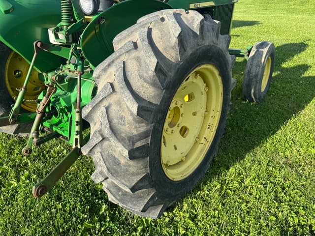 Image of John Deere 1520 equipment image 3