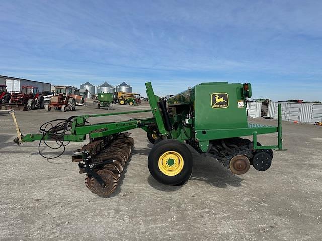 Image of John Deere 1520 equipment image 1