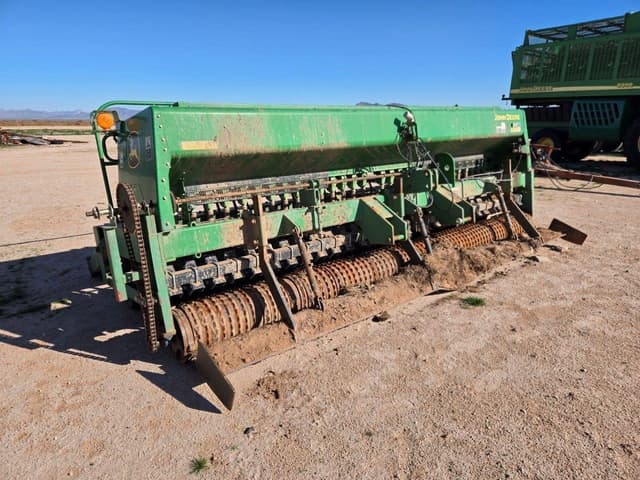Image of John Deere 1520 equipment image 2