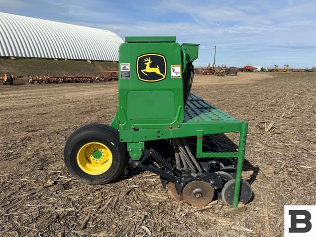 Image of John Deere 1520 equipment image 3