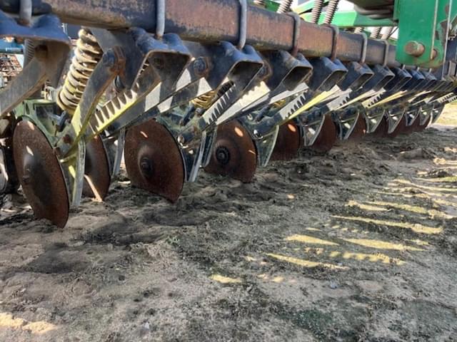 Image of John Deere 1520 equipment image 4