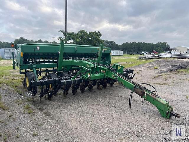 Image of John Deere 1520 equipment image 2