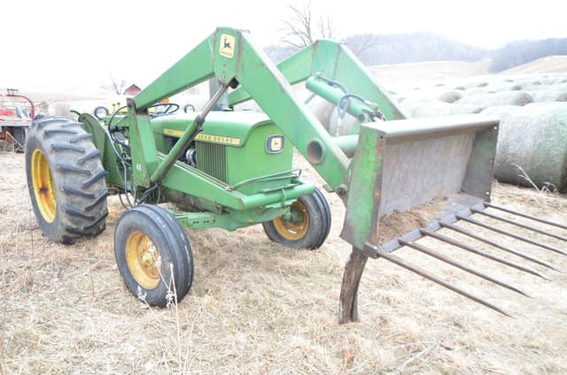 Image of John Deere 1520 equipment image 4