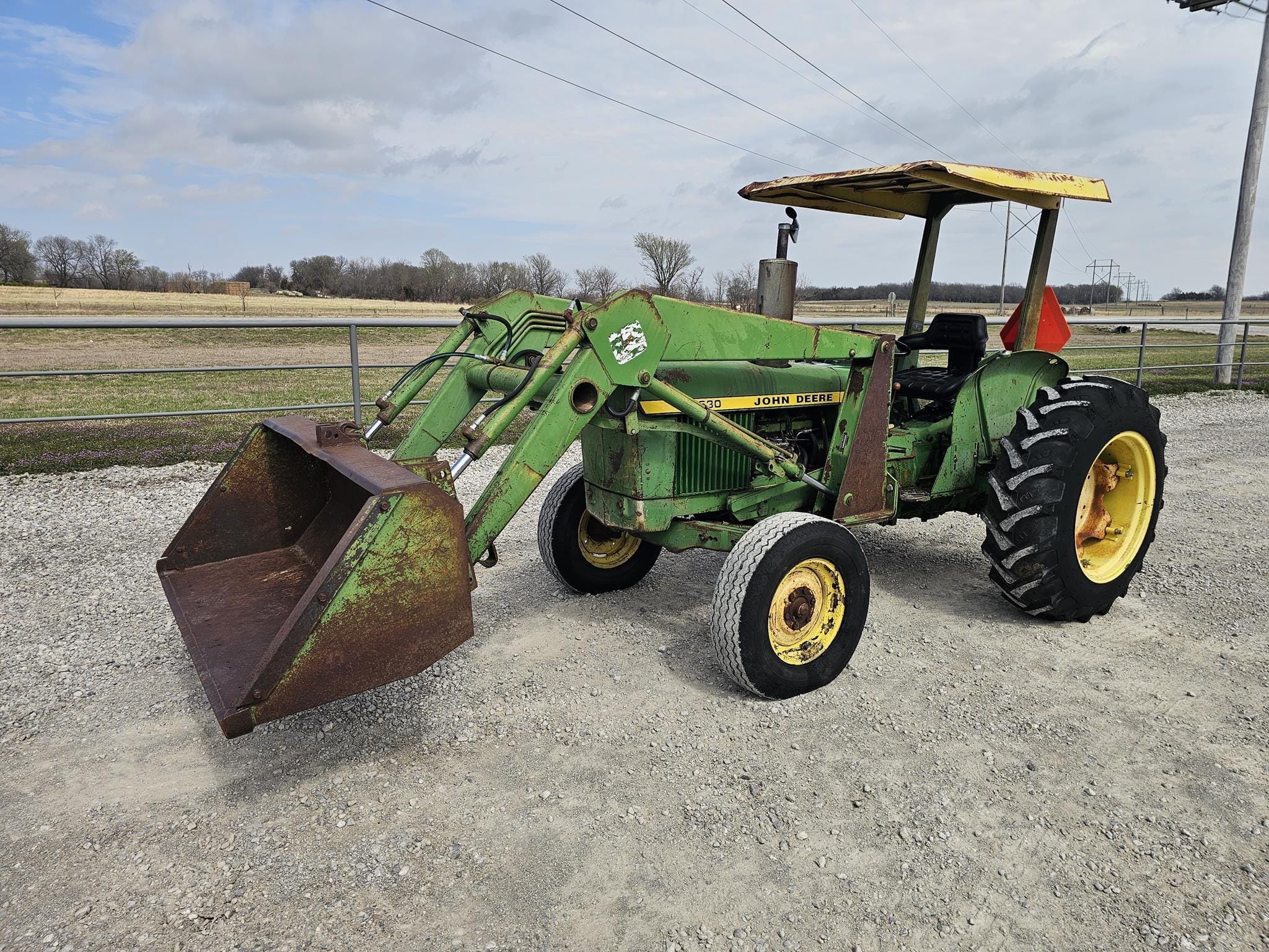 John Deere 1530 Equipment Image0