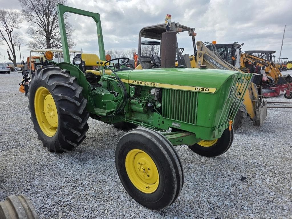 Image of John Deere 1530 Primary image