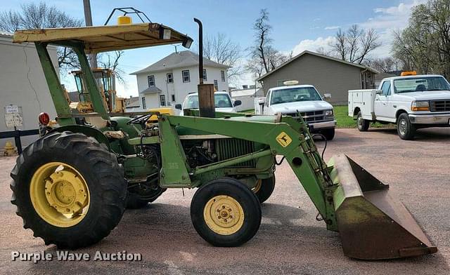 Image of John Deere 1530 equipment image 3