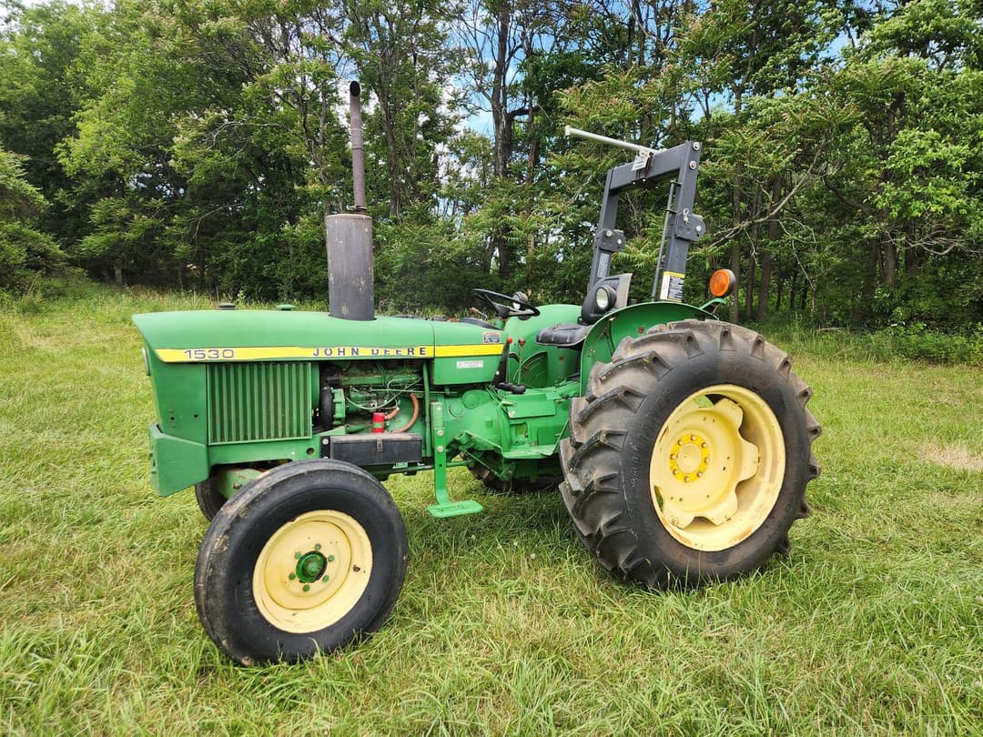 Image of John Deere 1530 Primary image