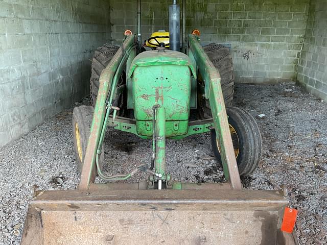 Image of John Deere 1530 equipment image 3