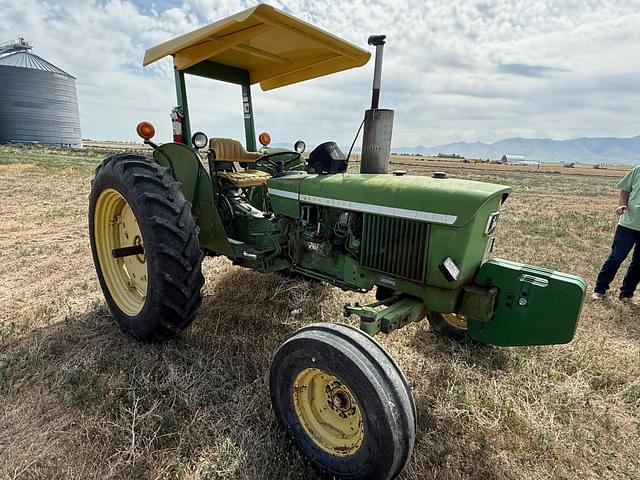 Image of John Deere 1530 equipment image 3