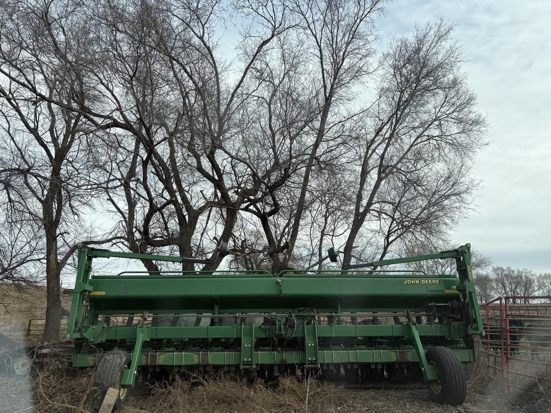 Image of John Deere 1535 Primary image