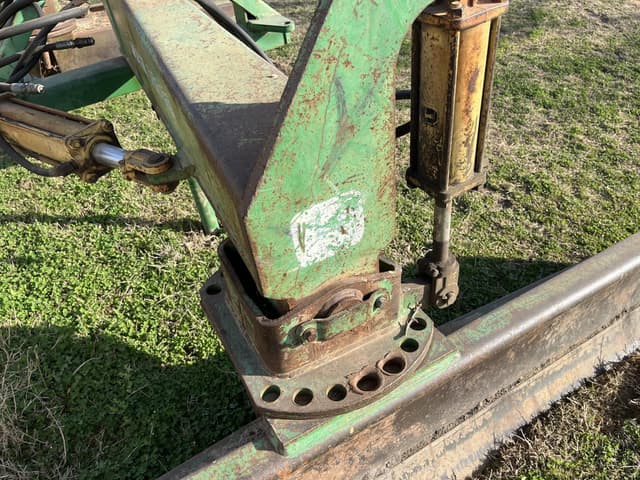 Image of John Deere 155 equipment image 4