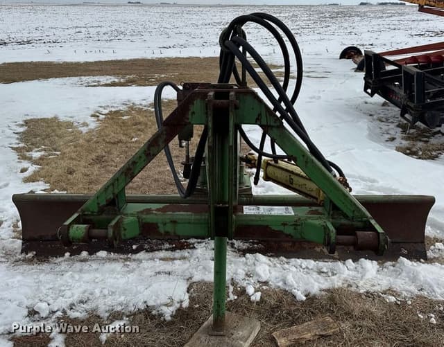 Image of John Deere 155 equipment image 1