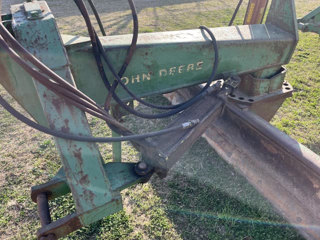 Image of John Deere 155 equipment image 4