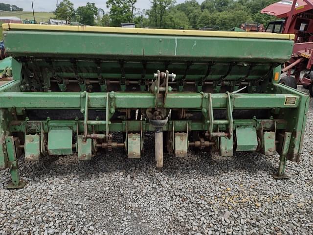 Image of John Deere 1550 equipment image 2