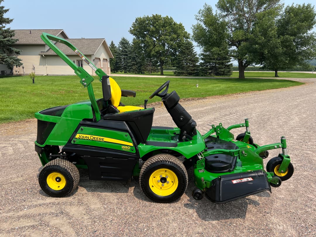Image of John Deere 1550 Primary image