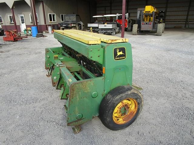 Image of John Deere 1550 equipment image 1