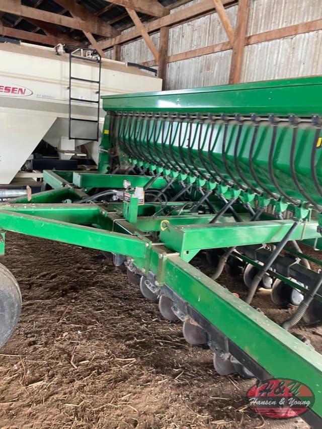 Image of John Deere 1560 equipment image 4