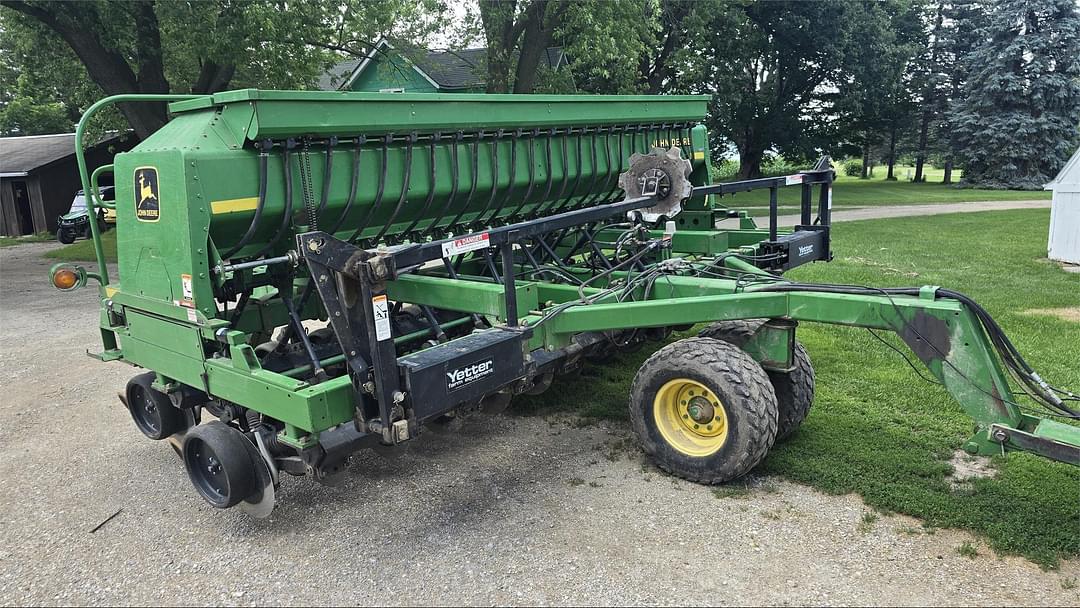 Image of John Deere 1560 Primary image