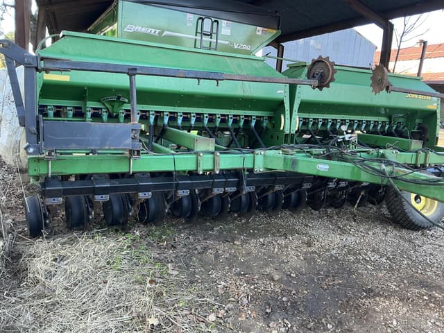 Image of John Deere 1560 equipment image 1