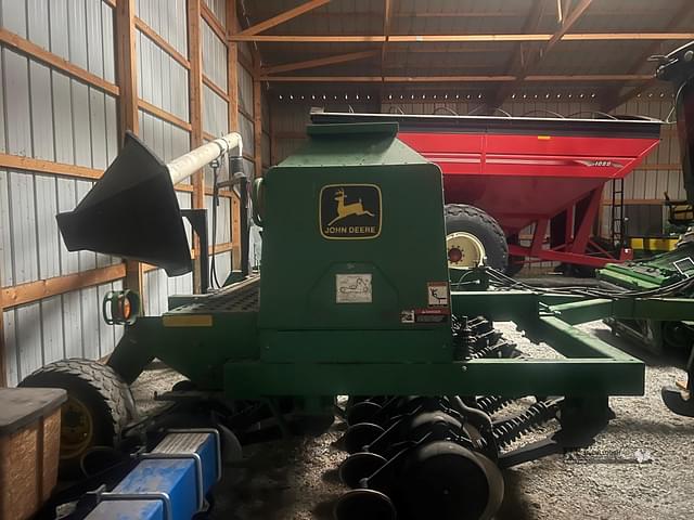 Image of John Deere 1560 equipment image 2