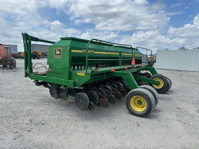 Image of John Deere 1560 equipment image 2