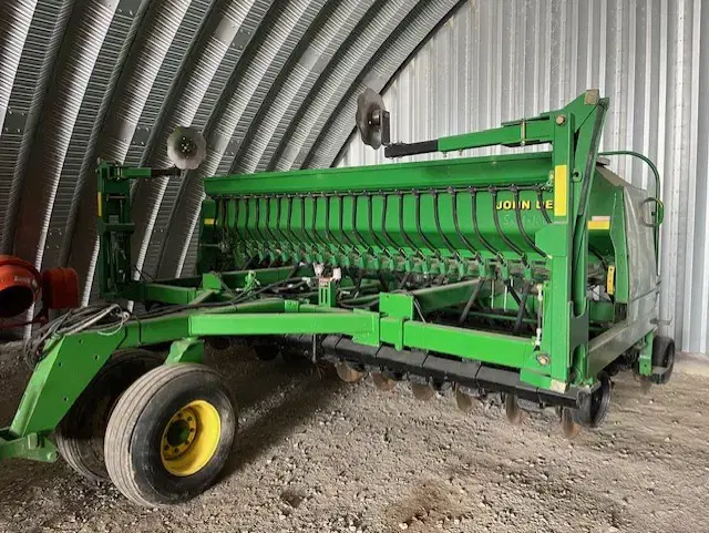 Image of John Deere 1560 Primary image