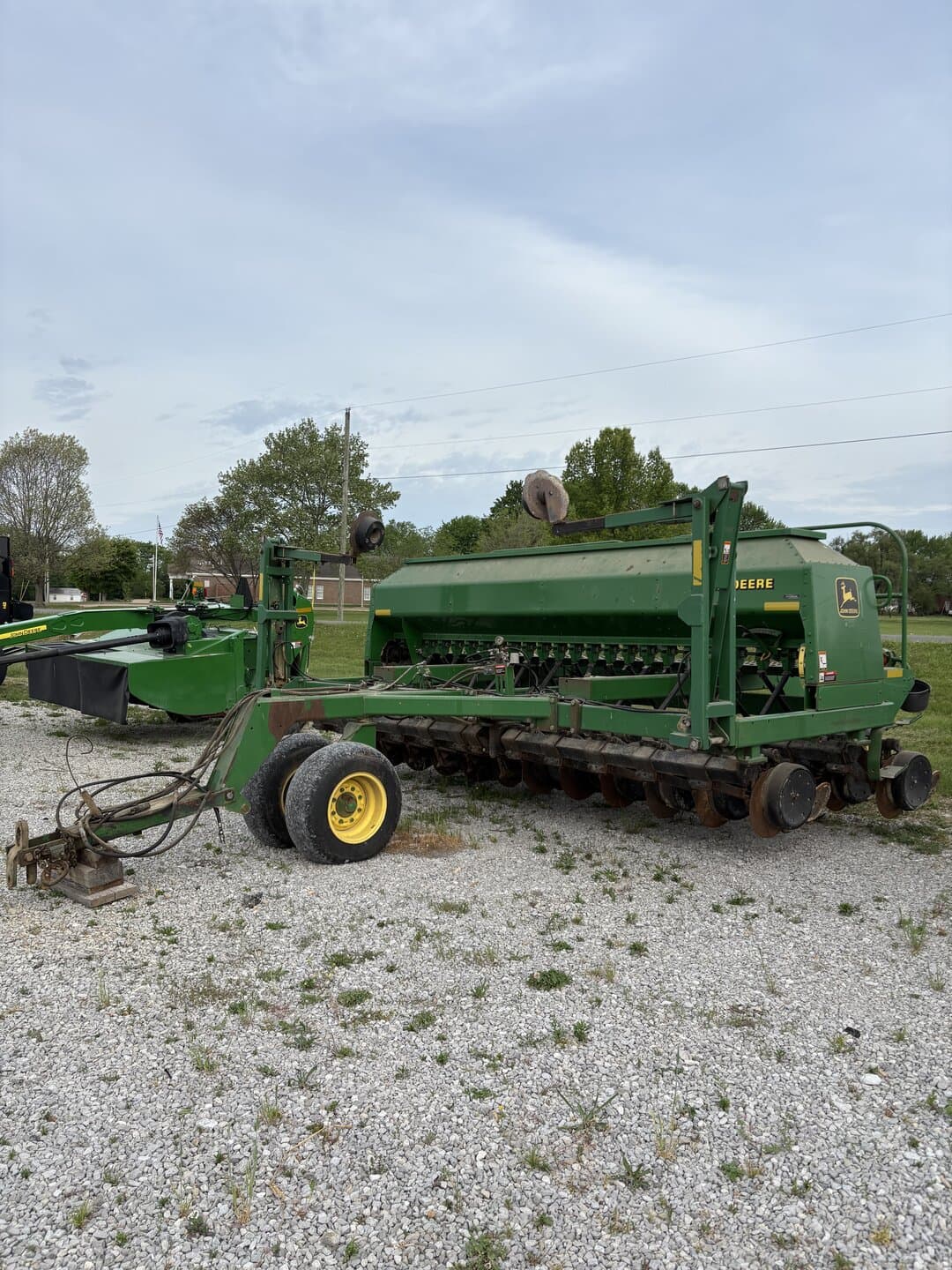 Image of John Deere 1560 Image 0