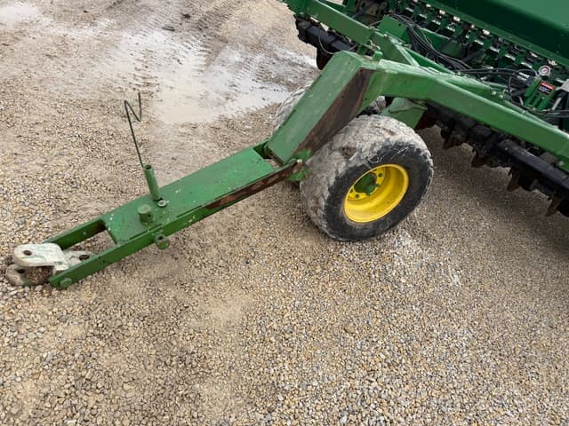 Image of John Deere 1560 equipment image 2