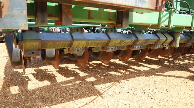 Image of John Deere 1560 equipment image 4