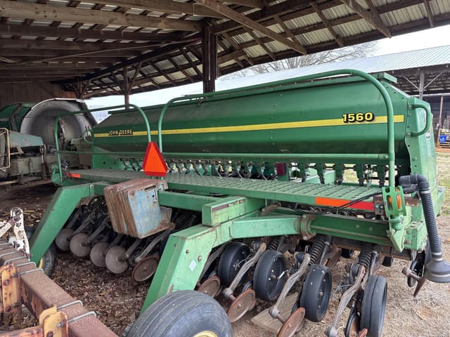 Image of John Deere 1560 equipment image 3