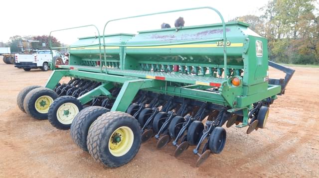 Image of John Deere 1560 equipment image 3