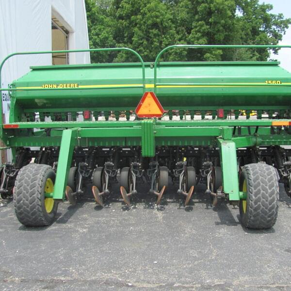 Image of John Deere 1560 equipment image 2